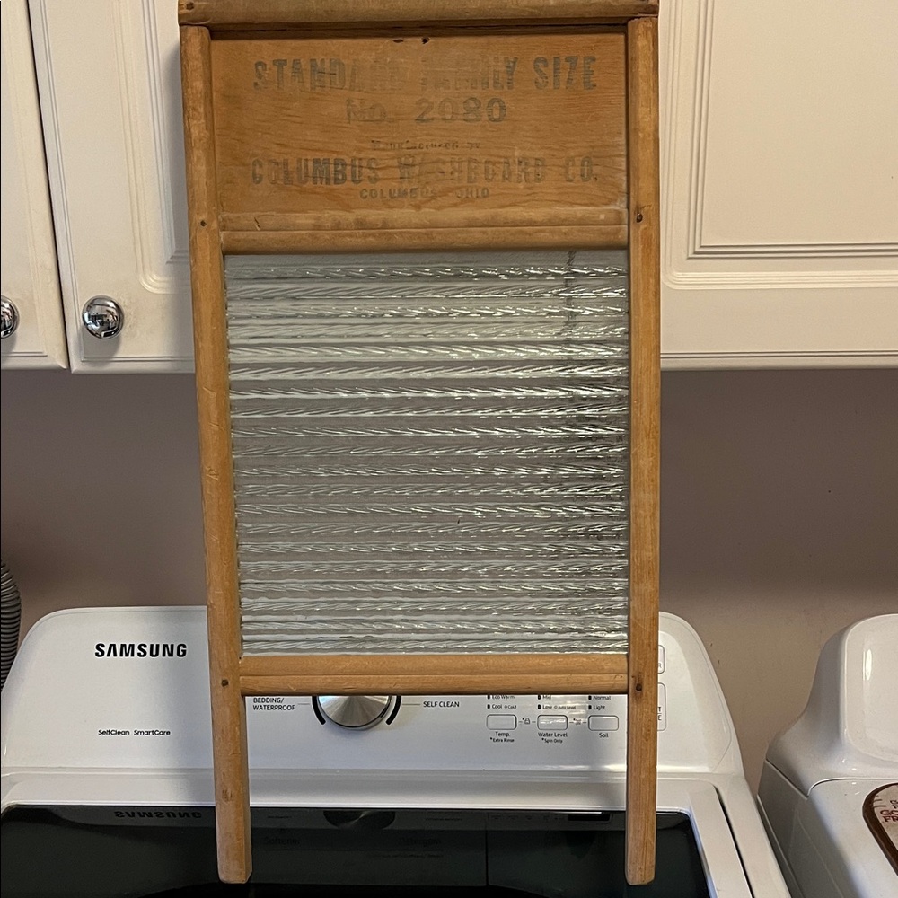 Vintage Wooden Washboard with Glass Ridges - Natural Wood 12x24